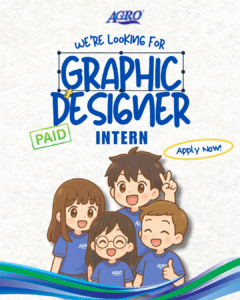 Poster lowongan magang Agro Mineral Water untuk posisi Graphic Designer Intern berbayar. Ilustrasi empat karakter kartun mengenakan kaos biru Agro dengan ekspresi ceria dan tulisan 'Apply Now!